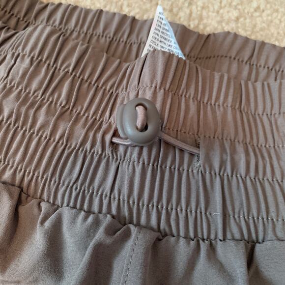 All in Motion Women Athletic Shorts with Built in Brief Size M NWT - Picture 6 of 9